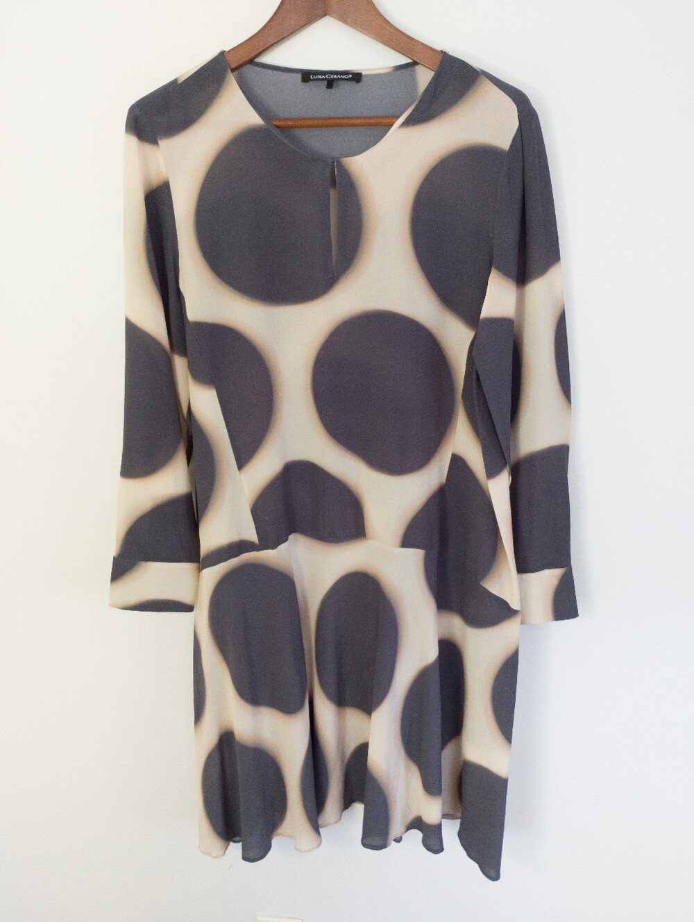 LUISA CERANO 100% Silk Abstract Blurred Polka Dot Keyhole Shift Dress Size 12